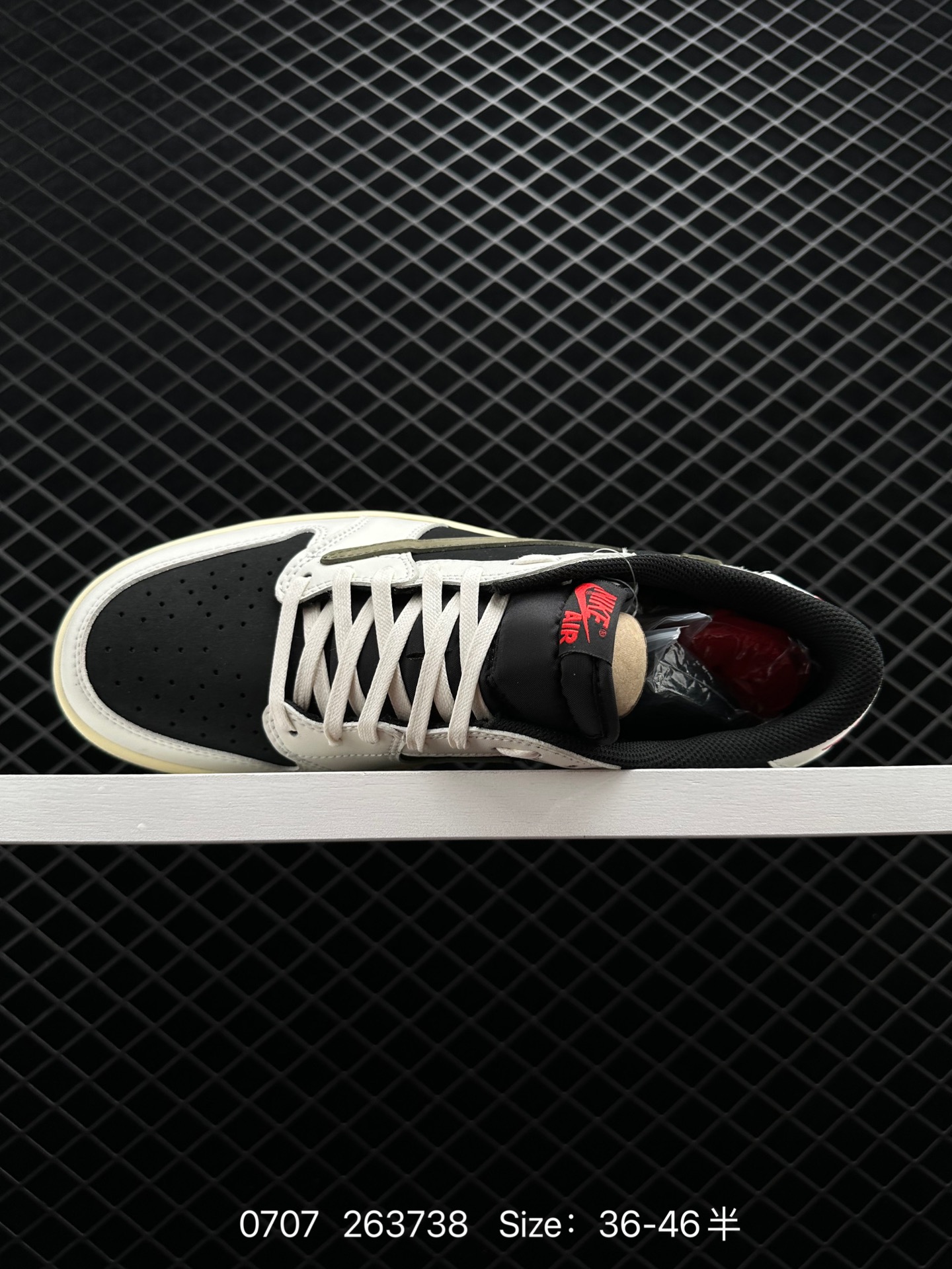 NIKE  Air Jordan 1 Low